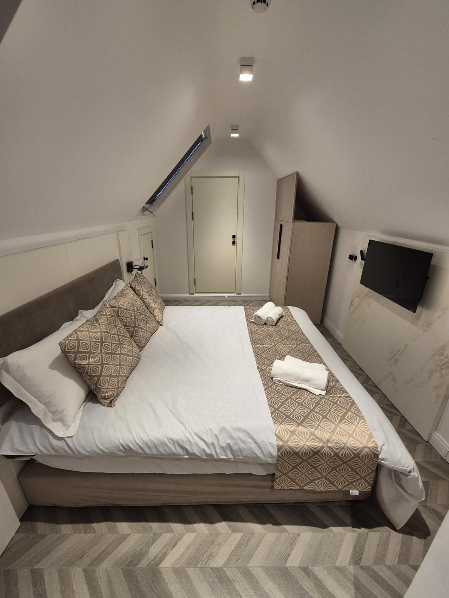 Rosemay Hotel Near London Heathrow Airport Hayes  Exterior foto